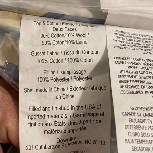 Pendleton Wool & Cotton Pillow - White and Cream, includes 2 pillows - Picture 4 of 5